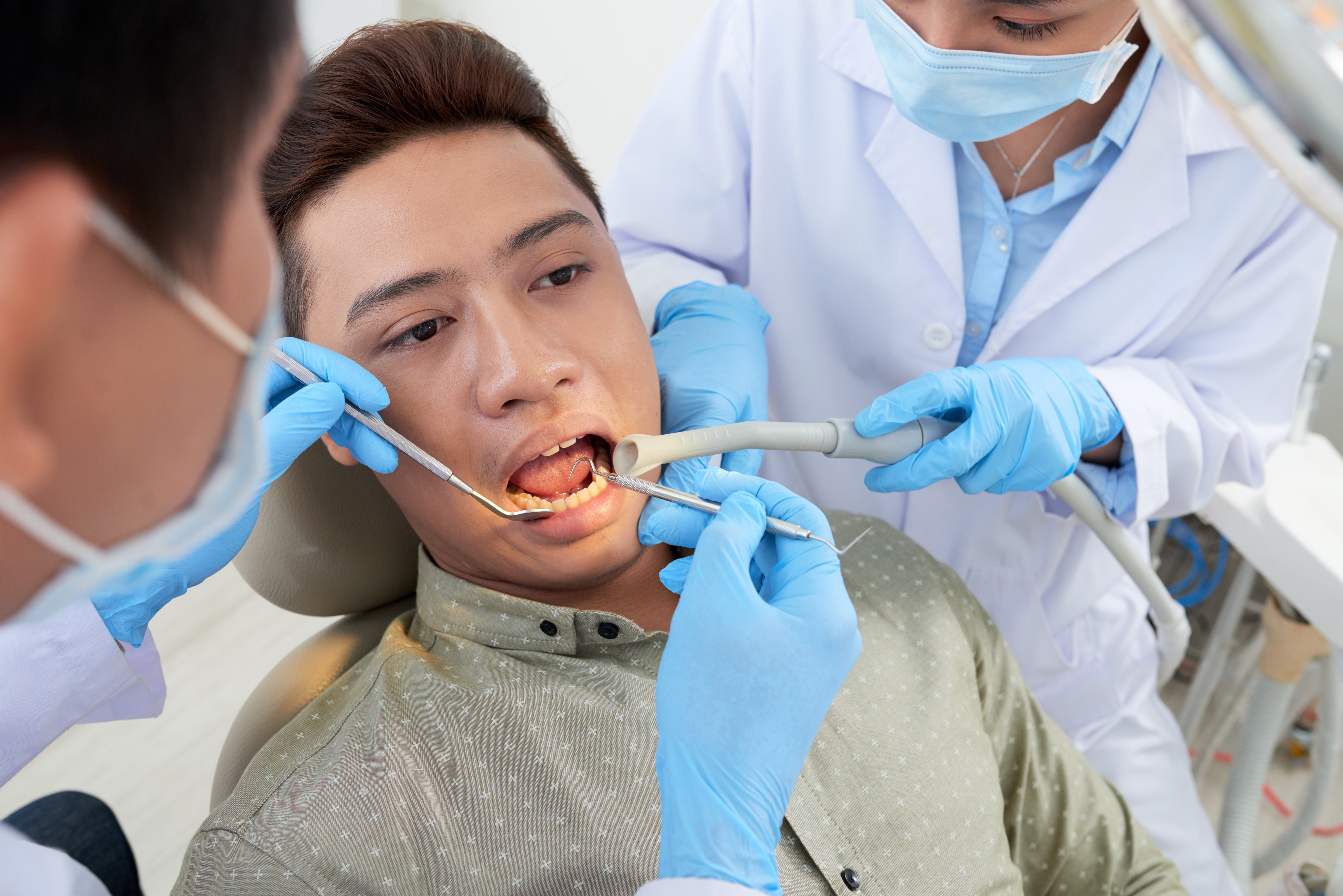 MISSING A TOOTH? How about a Dental Implant