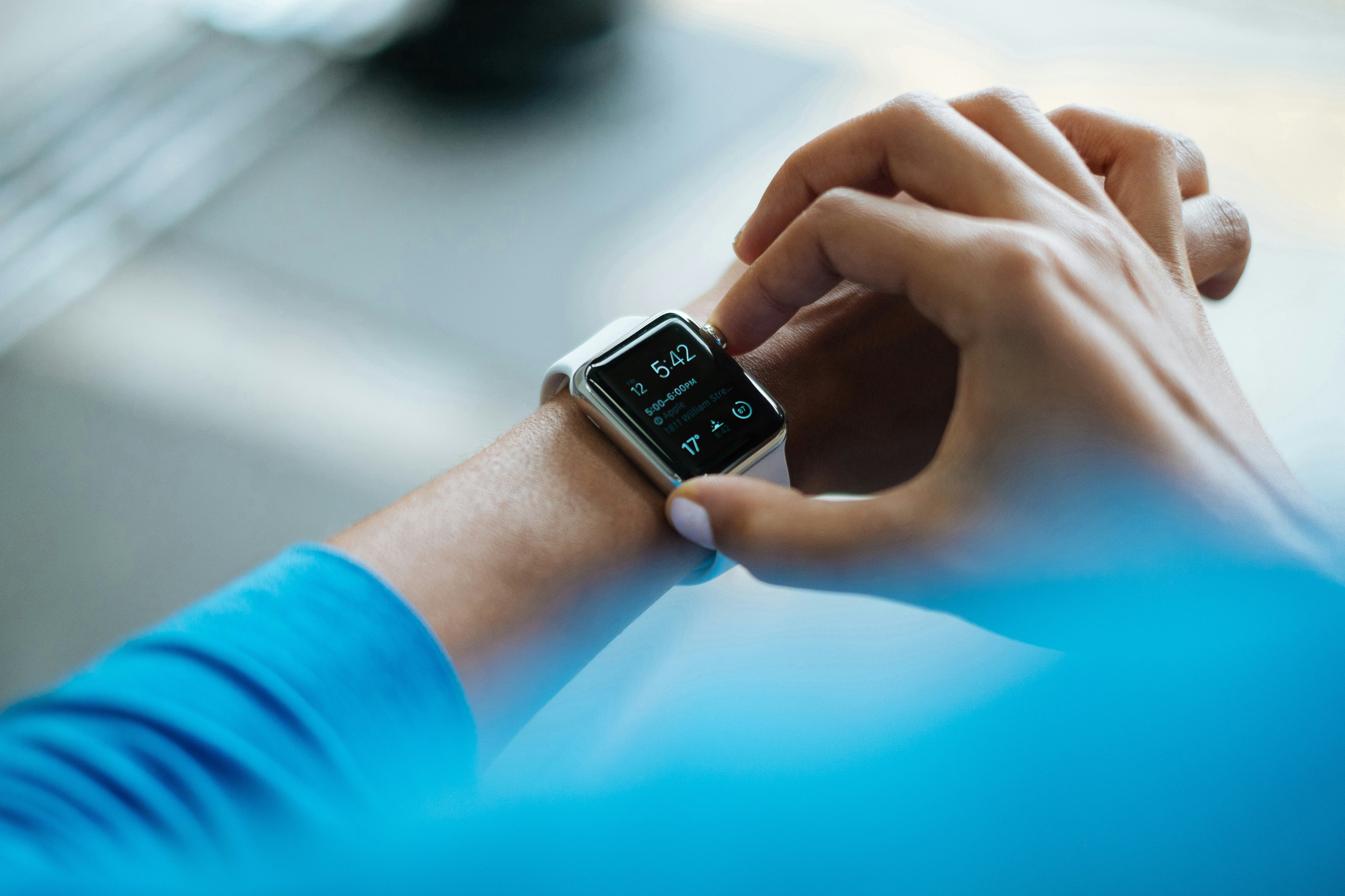 Technology and Fitness: How Wearables are Transforming Workouts